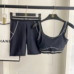 Women ALO Yoga shorts + tank top Sz S